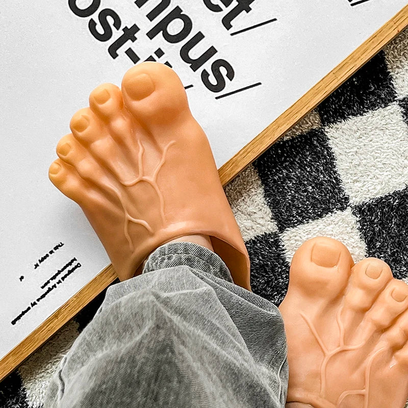 Step into Fun with Bigfoot-Inspired Five-Finger Toe Slippers for Men and Women - Perfect for Humorous Pranks and Relaxation
