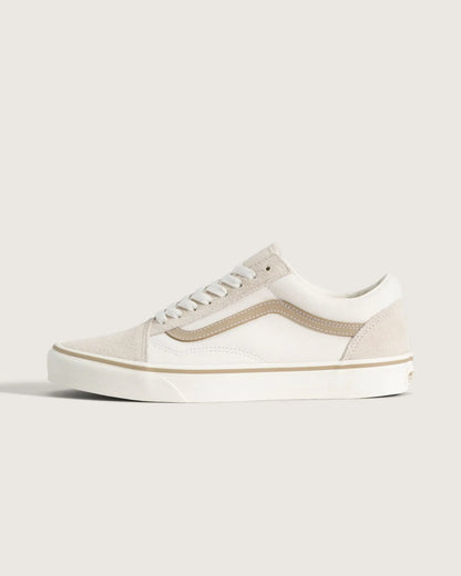 Step Up Your Style with the Iconic Vans Unisex Old Skool Low Top Shoe