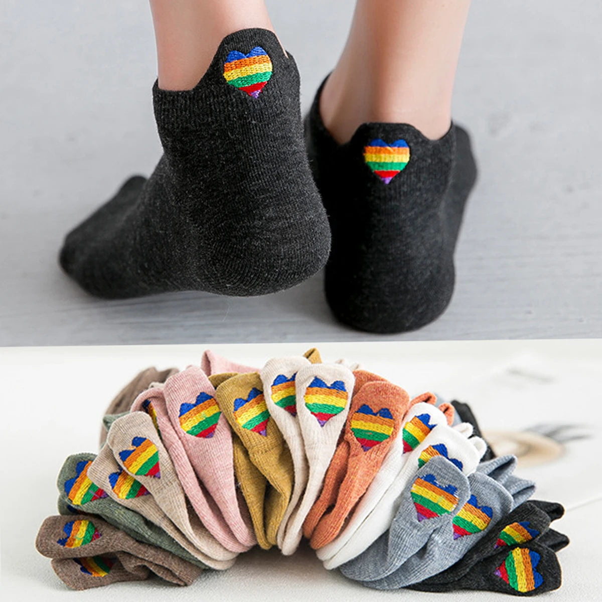 Brighten Your Step with 10 Pairs of Adorable Women's Kawaii Short Ankle Socks Featuring Charming Embroidered Smiling Faces - Perfect for Spring and Summer!