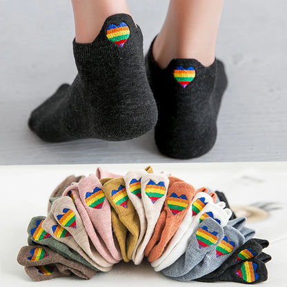 Brighten Your Step with 10 Pairs of Adorable Women's Kawaii Short Ankle Socks Featuring Charming Embroidered Smiling Faces - Perfect for Spring and Summer!