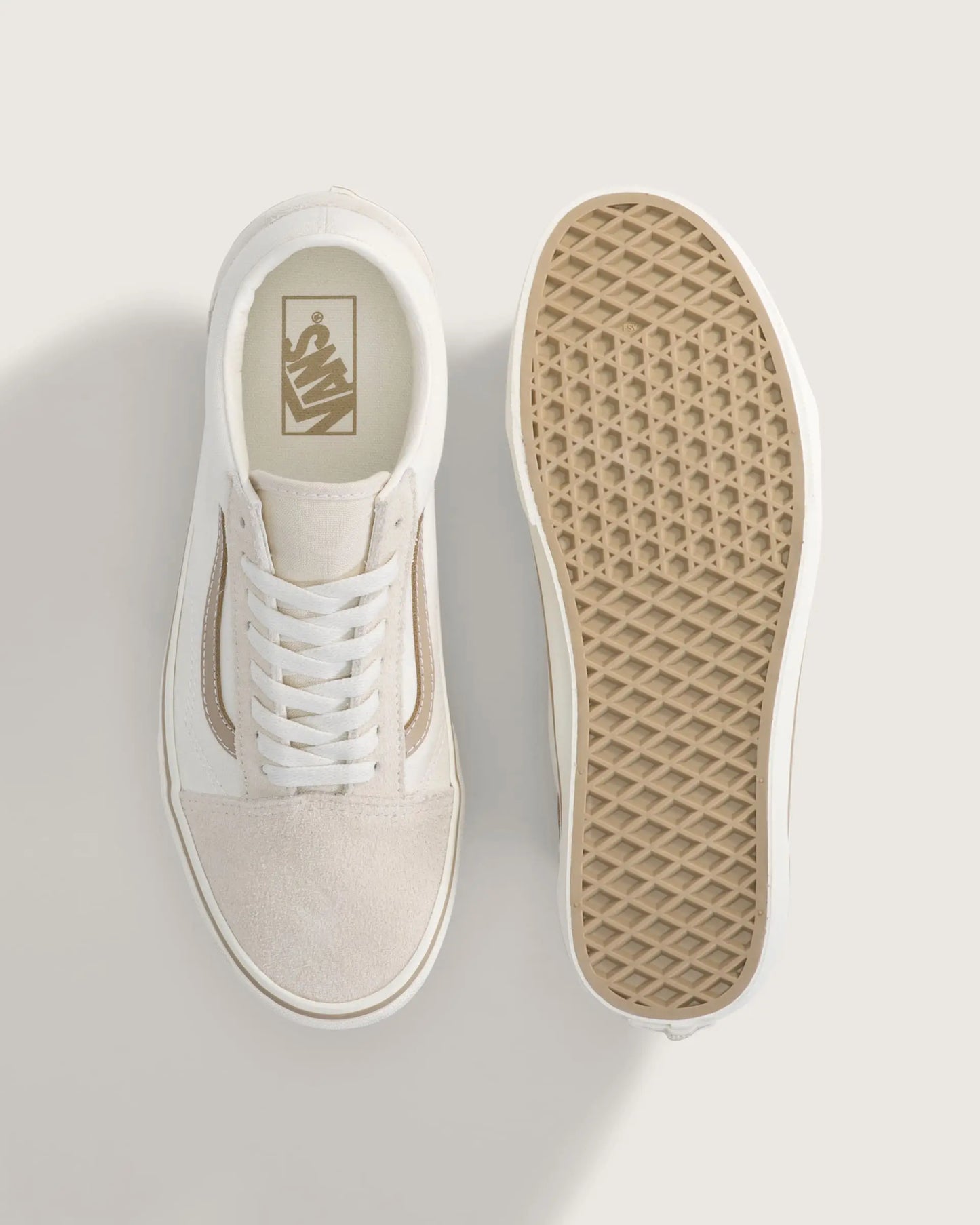 Step Up Your Style with the Iconic Vans Unisex Old Skool Low Top Shoe